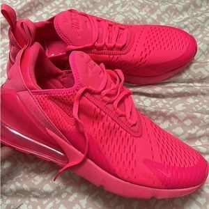 Hot pink Nike airmax 270 NEVER WORN